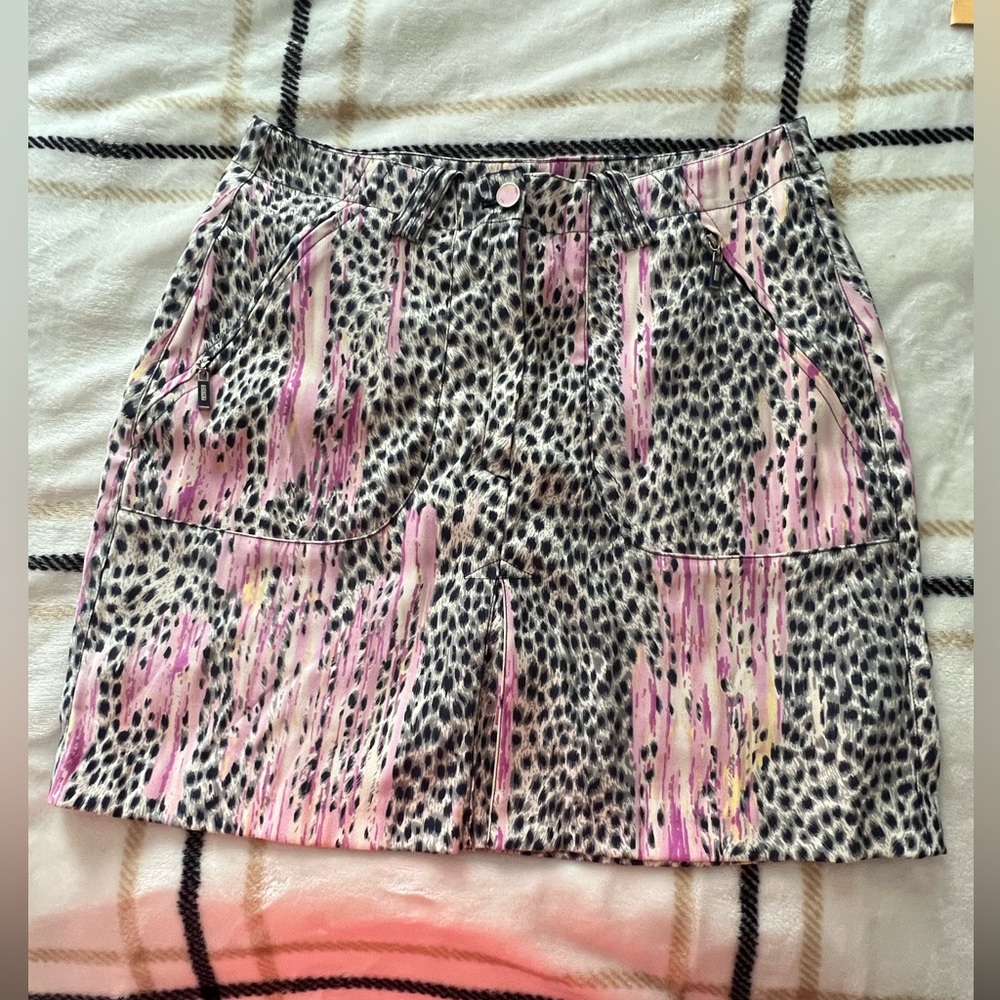 DKNY Golf skirt women’s size 6 color pink